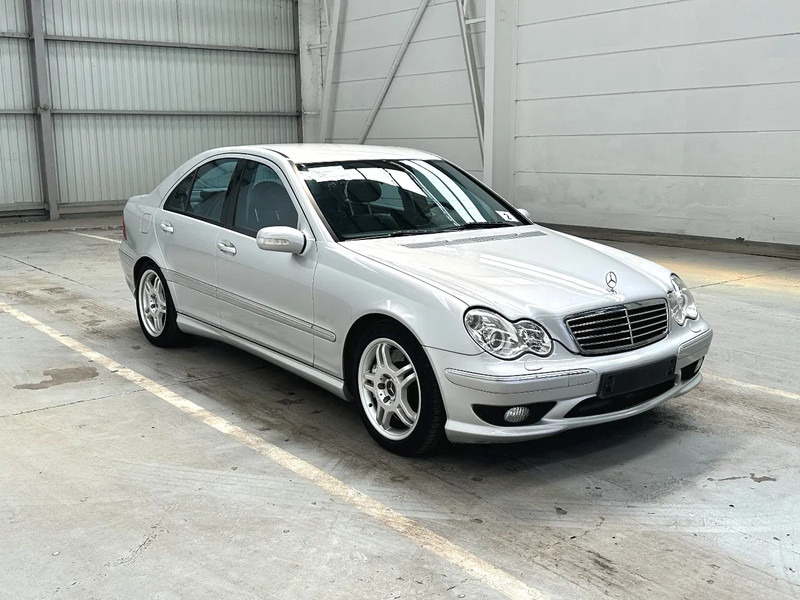 Berlina Mercedes-Benz C-Klasse C30 CDI / AMG /DIESEL TURBO 33795 km: foto 8 Berlina Mercedes-Benz C-Klasse C30 CDI / AMG /DIESEL TURBO 33795 km: foto 8