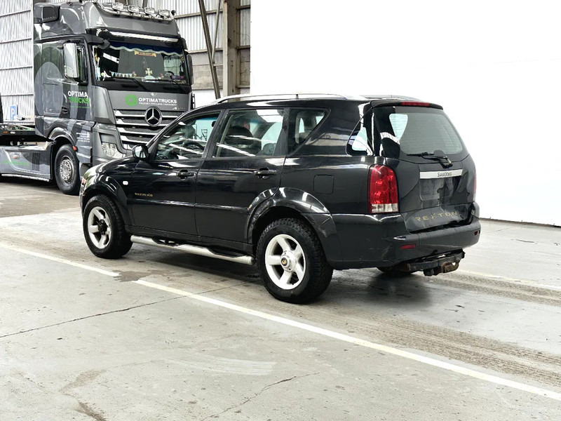 SsangYong Rexton AIRCO / LEATHER / MOTEUR MERCEDES - MERCEDES MOTOR - SUV/ Todoterreno: foto 3 SsangYong Rexton AIRCO / LEATHER / MOTEUR MERCEDES - MERCEDES MOTOR - SUV/ Todoterreno: foto 3