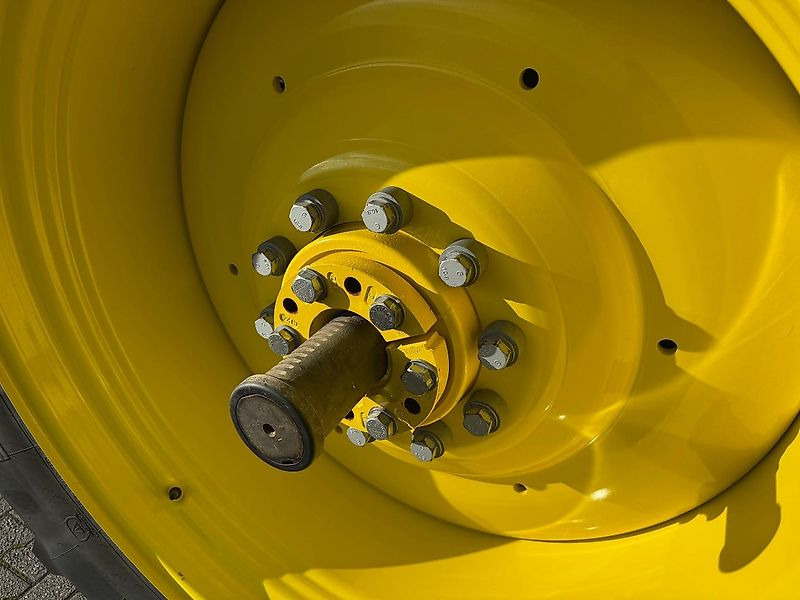 John Deere 6R155 AP 50KM COMMAND-PRO G5-PLUS 2024 415 UUR DEMO!!! - Tractor: foto 5 John Deere 6R155 AP 50KM COMMAND-PRO G5-PLUS 2024 415 UUR DEMO!!! - Tractor: foto 5