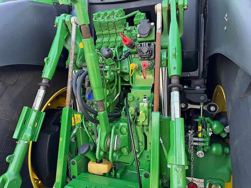 John Deere 6R195 AP 50KM COMMAND-PRO 2023!! - Tractor: foto 4 John Deere 6R195 AP 50KM COMMAND-PRO 2023!! - Tractor: foto 4