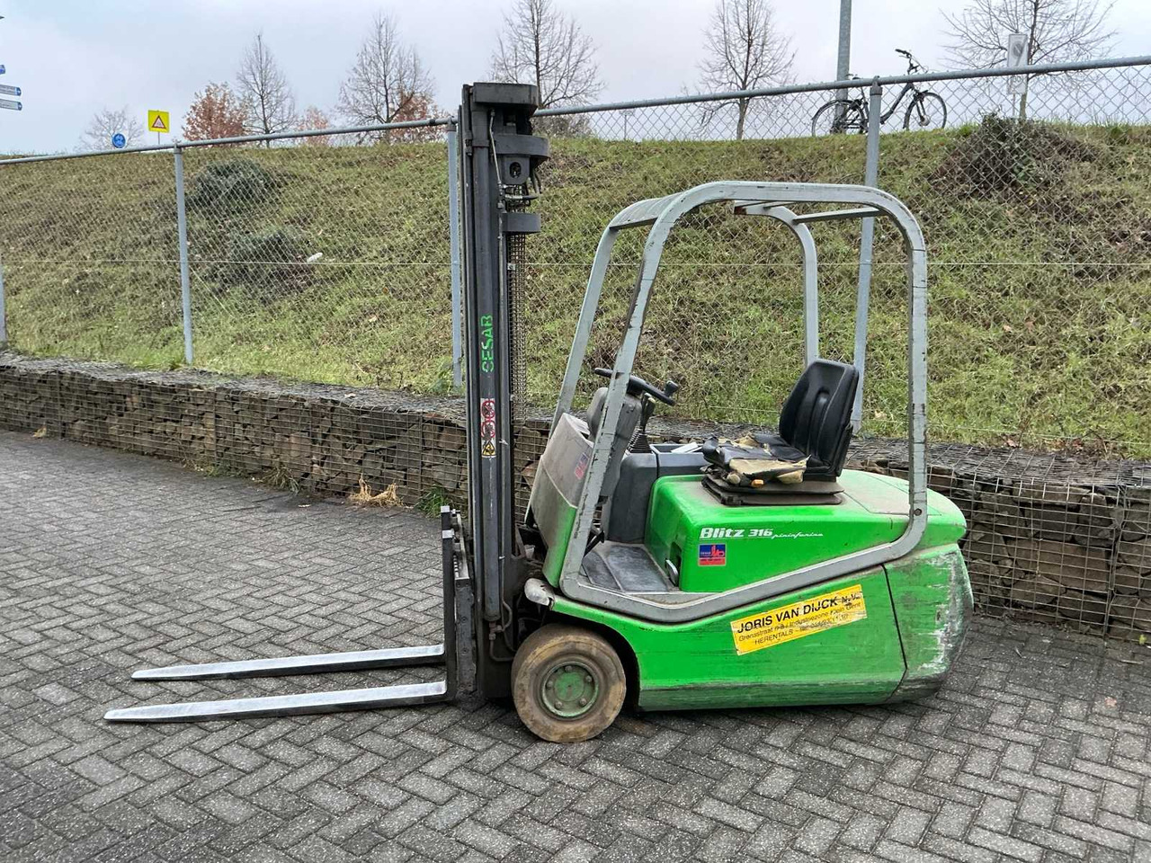 1997 CESAB BLITZ 316 FORKLIFT - Carretilla elevadora: foto 2 1997 CESAB BLITZ 316 FORKLIFT - Carretilla elevadora: foto 2