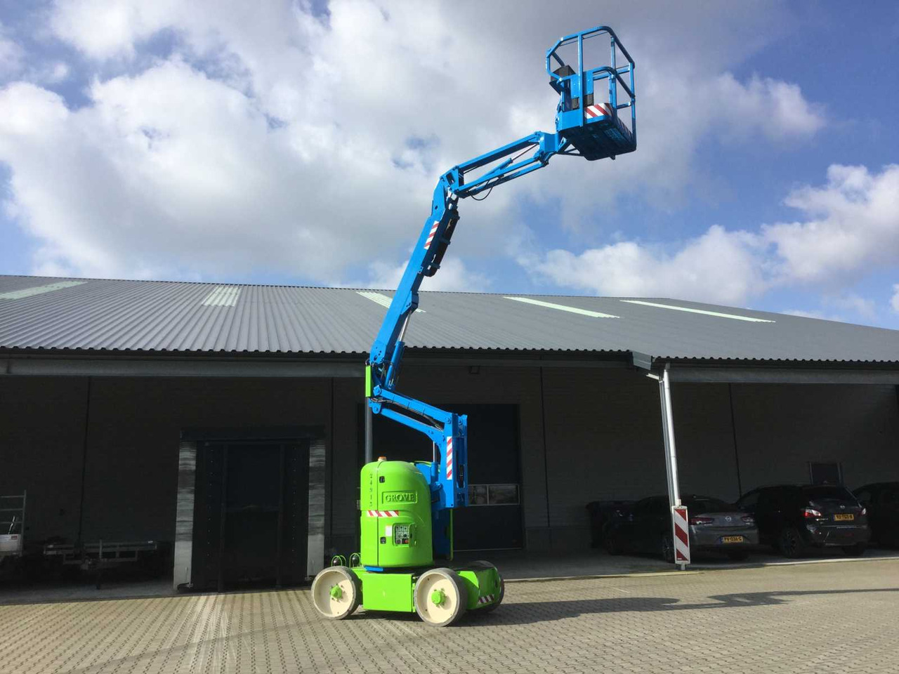 1999 GROVE AMZ 30 NEU AERIAL PLATFORM - Plataforma elevadora: foto 1 1999 GROVE AMZ 30 NEU AERIAL PLATFORM - Plataforma elevadora: foto 1