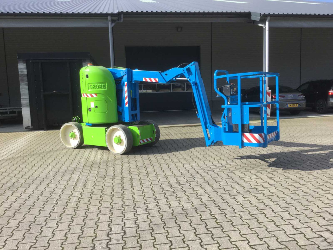 1999 GROVE AMZ 30 NEU AERIAL PLATFORM - Plataforma elevadora: foto 2 1999 GROVE AMZ 30 NEU AERIAL PLATFORM - Plataforma elevadora: foto 2