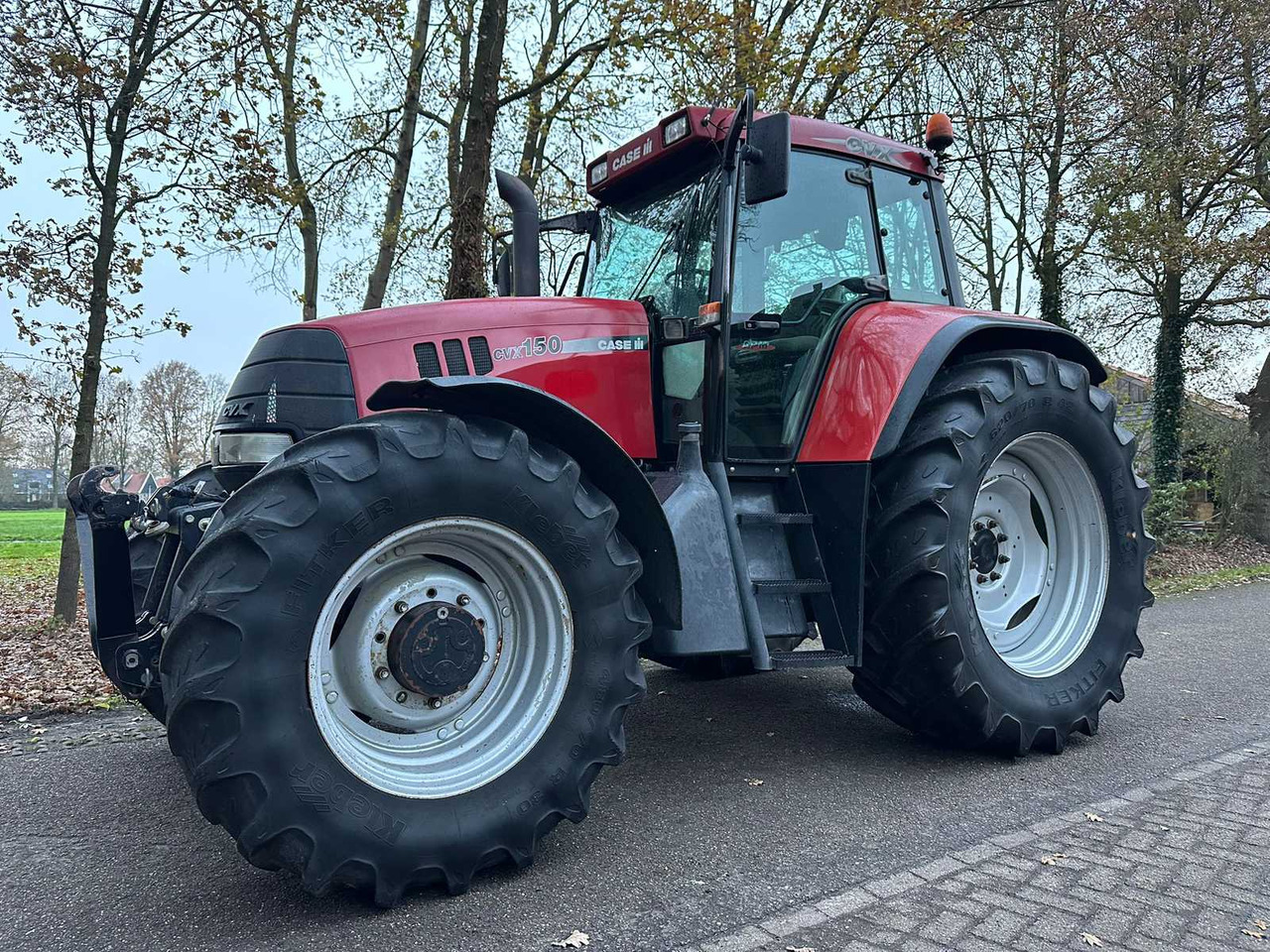 2001 CASE CVX 150 ALL-WHEEL DRIVE FARM TRACTOR - Tractor: foto 1 2001 CASE CVX 150 ALL-WHEEL DRIVE FARM TRACTOR - Tractor: foto 1