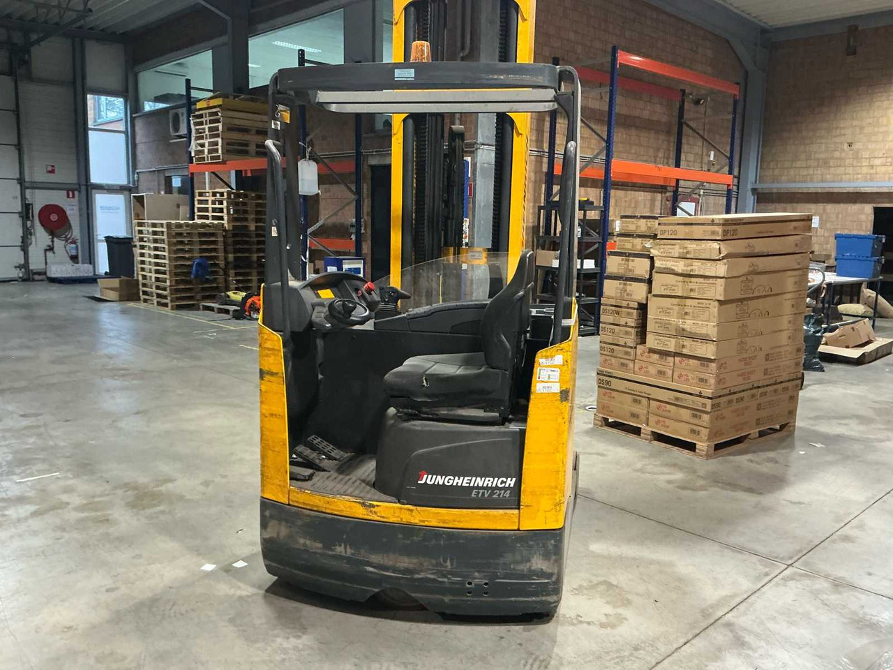 2007 JUNGHEINRICH ETV 214 FORKLIFT - Carretilla elevadora: foto 4 2007 JUNGHEINRICH ETV 214 FORKLIFT - Carretilla elevadora: foto 4