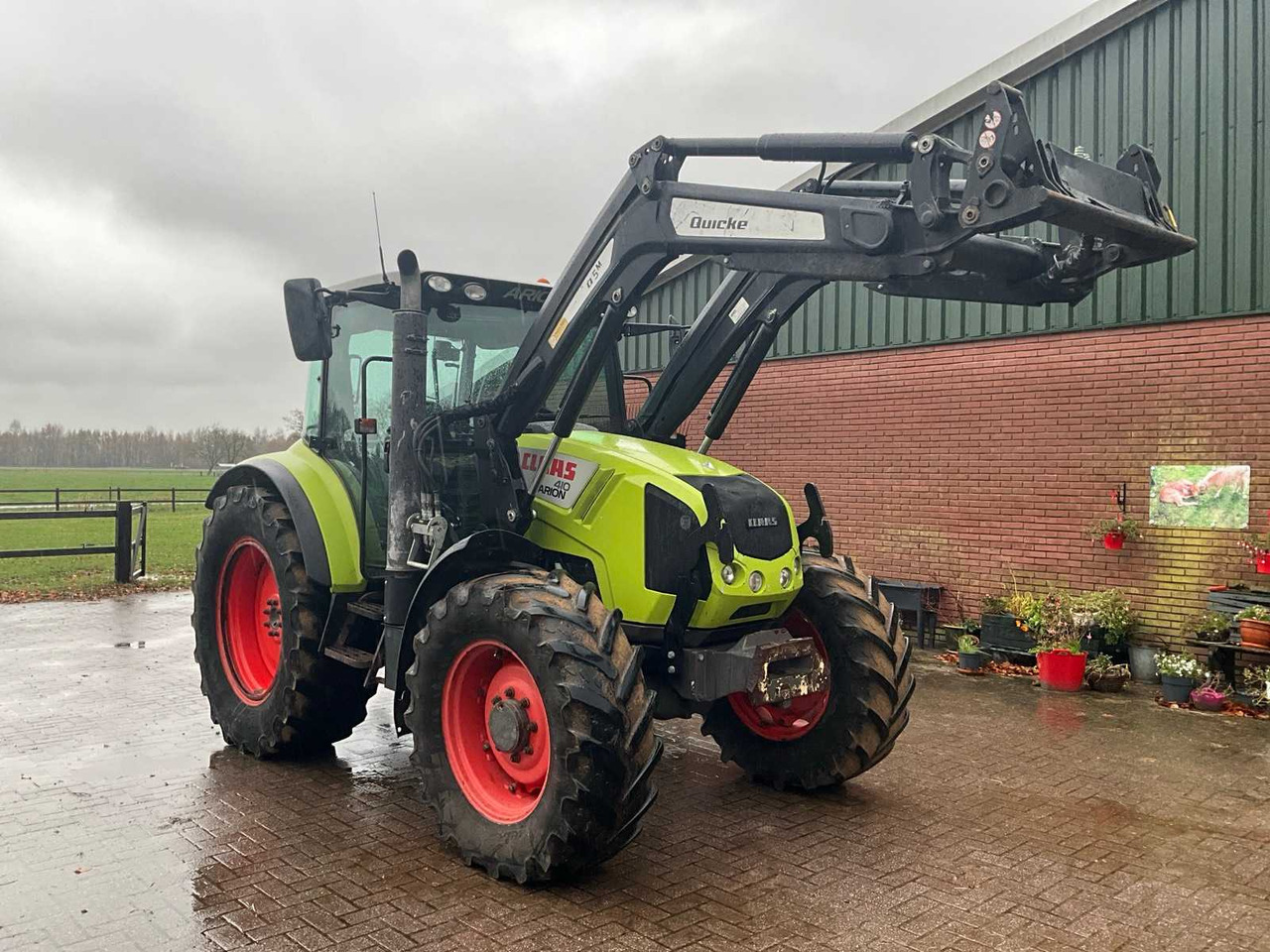 2011 CLAAS ARION 420 FOUR-WHEEL DRIVE FARM TRACTOR WITH FRONT LOADER - Tractor: foto 4 2011 CLAAS ARION 420 FOUR-WHEEL DRIVE FARM TRACTOR WITH FRONT LOADER - Tractor: foto 4