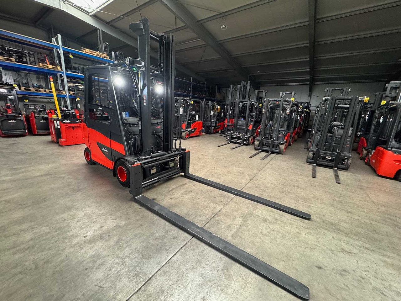 2015 SERVICE+UVV 11/2026 LINDE E35HL 3,500KG ELECTRIC FORKLIFT 10,865 HOURS E30 E40 - Carretilla elevadora: foto 2 2015 SERVICE+UVV 11/2026 LINDE E35HL 3,500KG ELECTRIC FORKLIFT 10,865 HOURS E30 E40 - Carretilla elevadora: foto 2