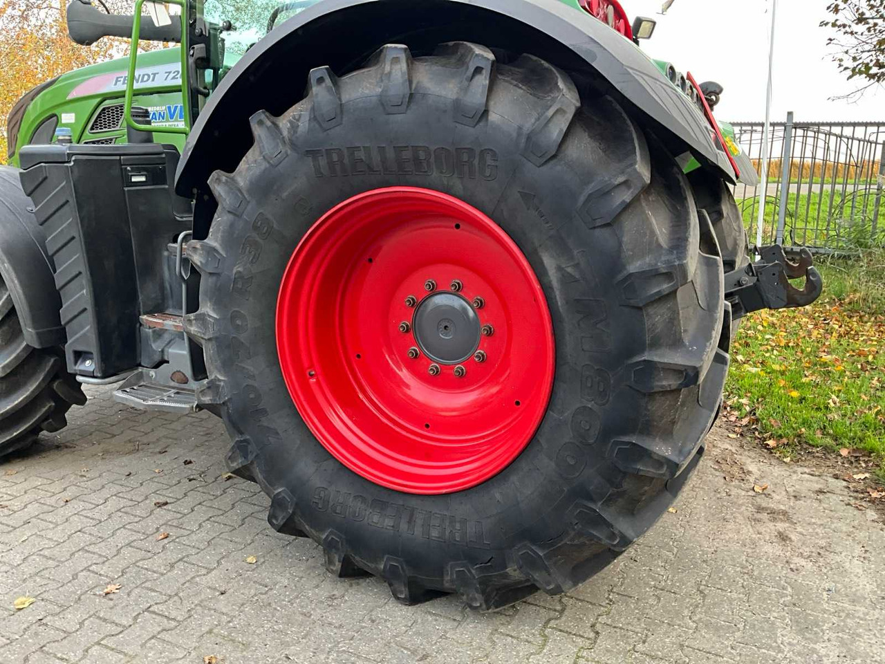 2017 FENDT 720 VARIO ALL-WHEEL DRIVE AGRICULTURAL TRACTOR - Tractor: foto 5 2017 FENDT 720 VARIO ALL-WHEEL DRIVE AGRICULTURAL TRACTOR - Tractor: foto 5