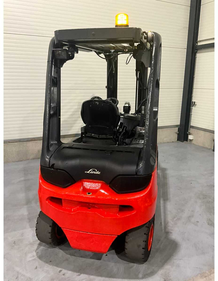 2017 LINDE E30L-01 3000KG FORK ADJUSTER FORKLIFT - Carretilla elevadora: foto 4 2017 LINDE E30L-01 3000KG FORK ADJUSTER FORKLIFT - Carretilla elevadora: foto 4