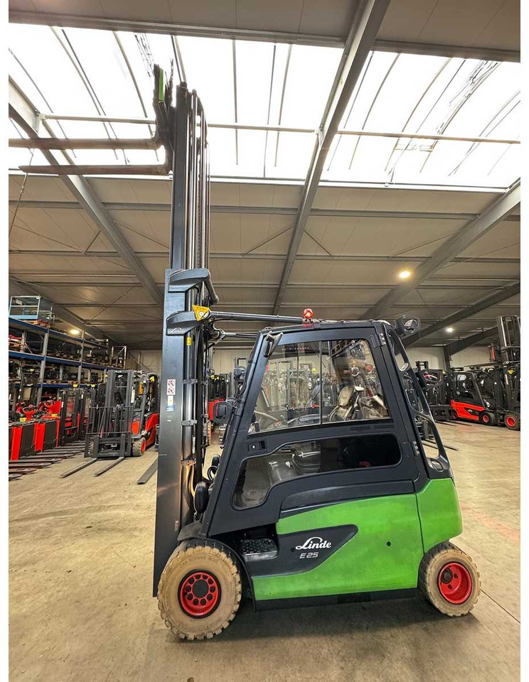 2017 SERVICE + UVV 07/2026 LINDE E25L 2.500KG EVO 3.+4. - Carretilla elevadora: foto 3 2017 SERVICE + UVV 07/2026 LINDE E25L 2.500KG EVO 3.+4. - Carretilla elevadora: foto 3