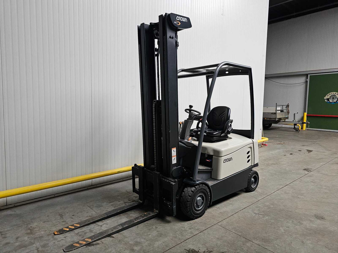2018 CROWN SCT6040-1.6 FORKLIFT - Carretilla elevadora: foto 1 2018 CROWN SCT6040-1.6 FORKLIFT - Carretilla elevadora: foto 1