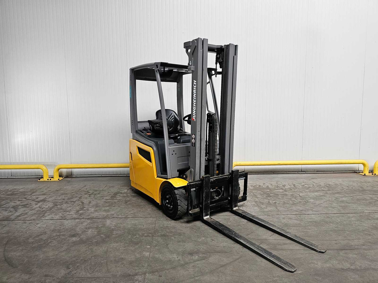 2018 JUNG HEINRICH EFG 213 FORKLIFT - Carretilla elevadora: foto 2 2018 JUNG HEINRICH EFG 213 FORKLIFT - Carretilla elevadora: foto 2