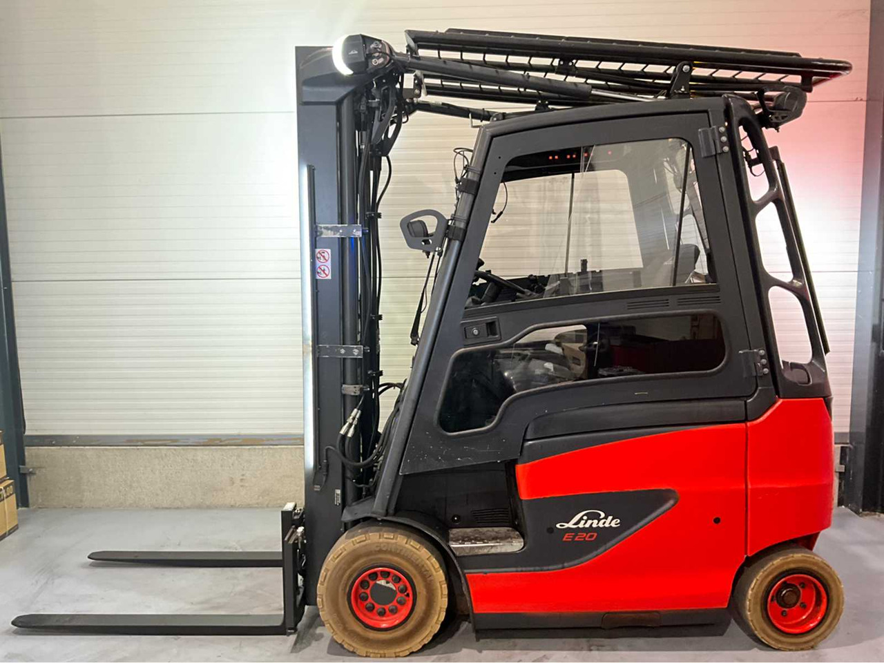 2020 LINDE E20-01/600 2000KG PACKED FORKLIFT TRUCK - Carretilla elevadora: foto 3 2020 LINDE E20-01/600 2000KG PACKED FORKLIFT TRUCK - Carretilla elevadora: foto 3