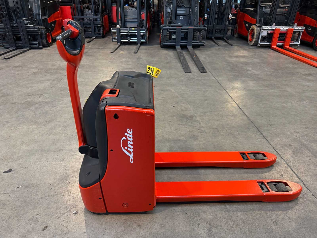 2020 SERVICE 12/2026 LINDE T16 1,600KG PALLET TRUCK ANT STACKER INITIAL STROKE 1,789 HOURS - Carretilla elevadora: foto 3 2020 SERVICE 12/2026 LINDE T16 1,600KG PALLET TRUCK ANT STACKER INITIAL STROKE 1,789 HOURS - Carretilla elevadora: foto 3