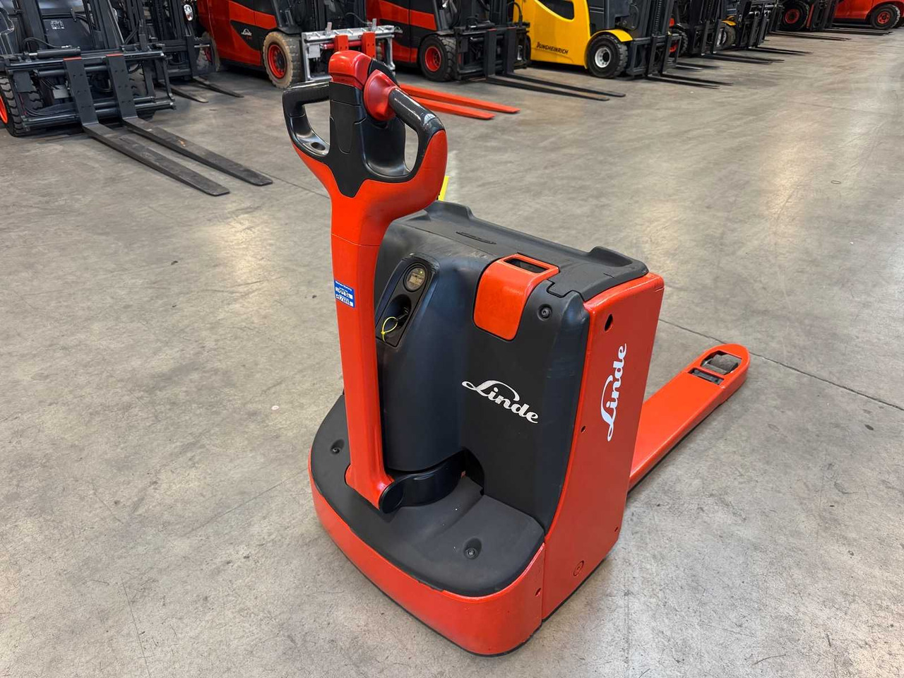 2020 SERVICE 12/2026 LINDE T16 1,600KG PALLET TRUCK ANT STACKER INITIAL STROKE 1,789 HOURS - Carretilla elevadora: foto 4 2020 SERVICE 12/2026 LINDE T16 1,600KG PALLET TRUCK ANT STACKER INITIAL STROKE 1,789 HOURS - Carretilla elevadora: foto 4
