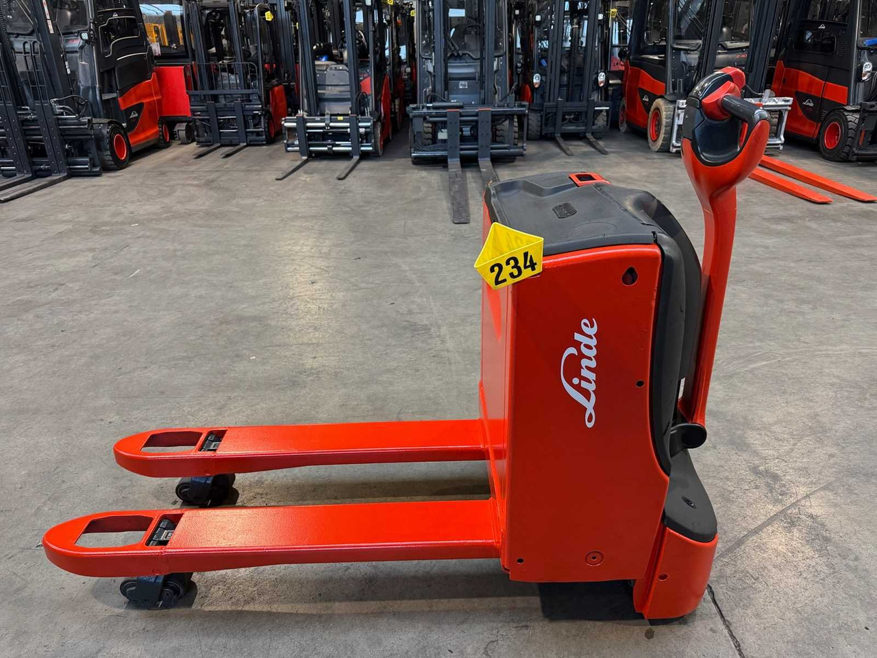 2020 SERVICE 12/2026 LINDE T16 1,600KG PALLET TRUCK ANT STACKER INITIAL STROKE 1,789 HOURS - Carretilla elevadora: foto 1 2020 SERVICE 12/2026 LINDE T16 1,600KG PALLET TRUCK ANT STACKER INITIAL STROKE 1,789 HOURS - Carretilla elevadora: foto 1