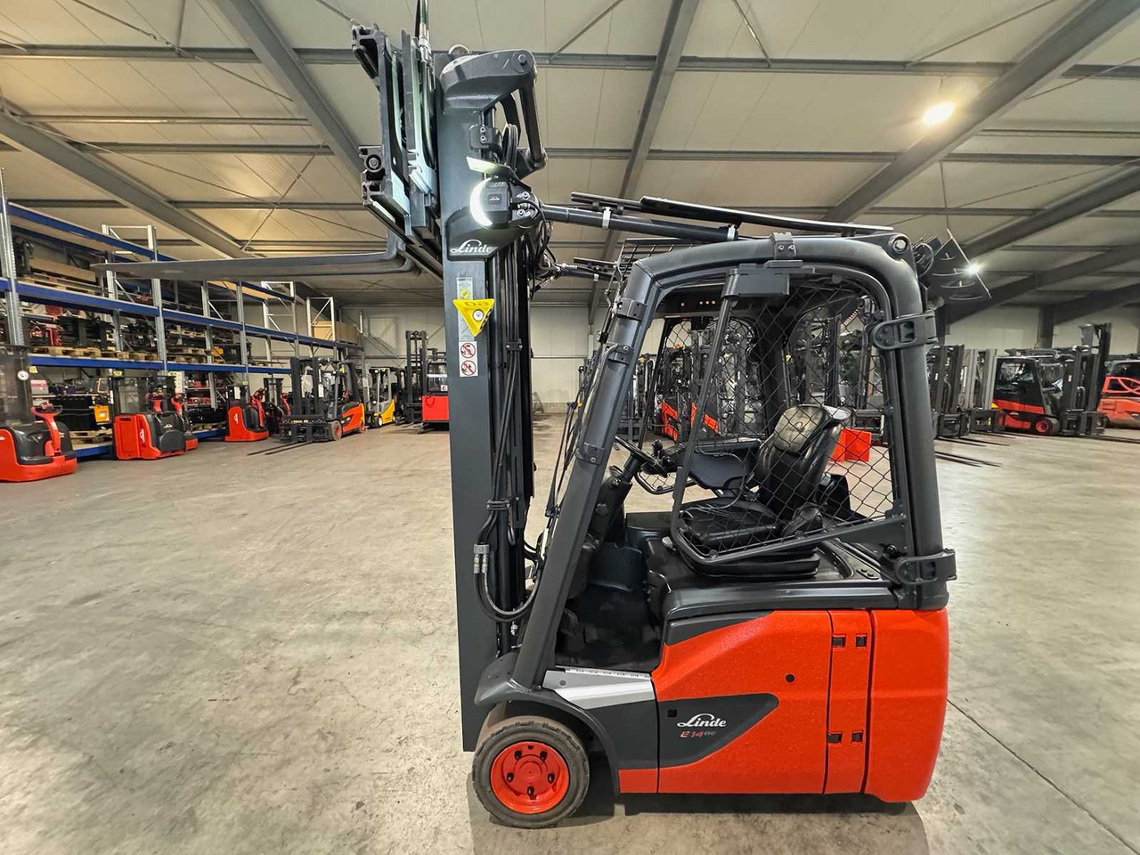 2020 SERVICE + UVV 09/2026 LINDE E14-02 EVO 1.400KG 3.+4. - Carretilla elevadora: foto 3 2020 SERVICE + UVV 09/2026 LINDE E14-02 EVO 1.400KG 3.+4. - Carretilla elevadora: foto 3