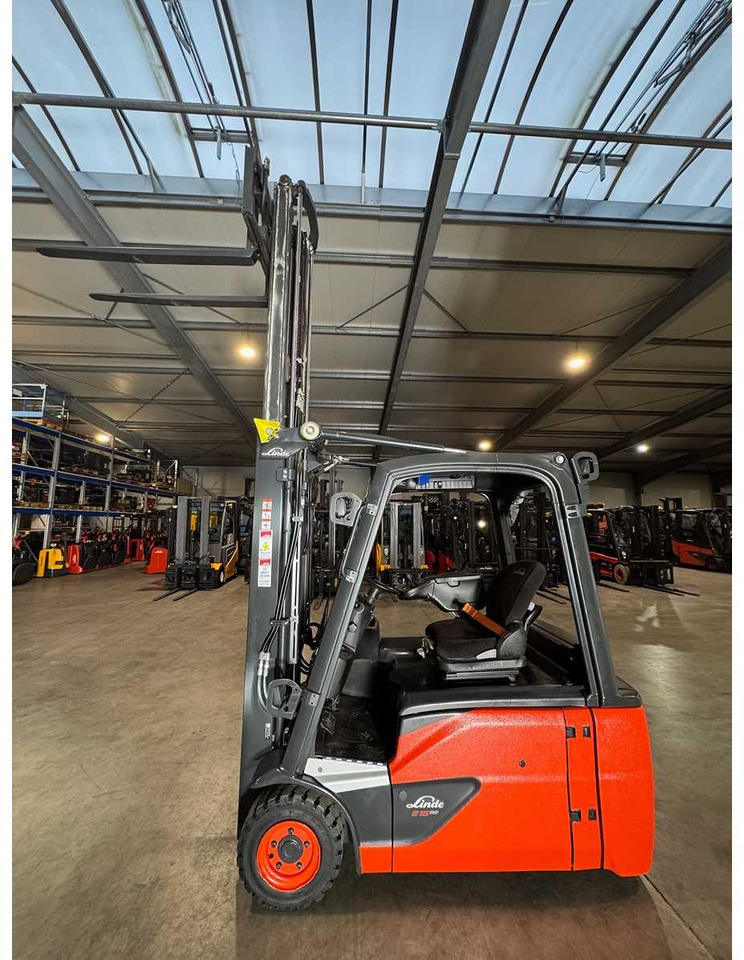 2020 SERVICE+UVV 10/2026 LINDE E16 DUPLEX FREE LIFT 3RD + 4TH VALVE ELECTRIC FORKLIFT 12,549 HOURS - Carretilla elevadora: foto 3 2020 SERVICE+UVV 10/2026 LINDE E16 DUPLEX FREE LIFT 3RD + 4TH VALVE ELECTRIC FORKLIFT 12,549 HOURS - Carretilla elevadora: foto 3