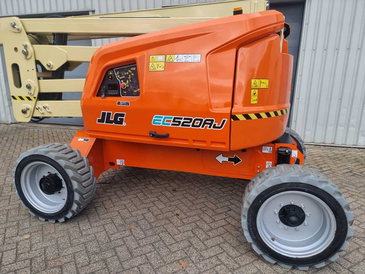 2022 JLG 520 AJ AERIAL WORK PLATFORM - Plataforma elevadora: foto 3 2022 JLG 520 AJ AERIAL WORK PLATFORM - Plataforma elevadora: foto 3