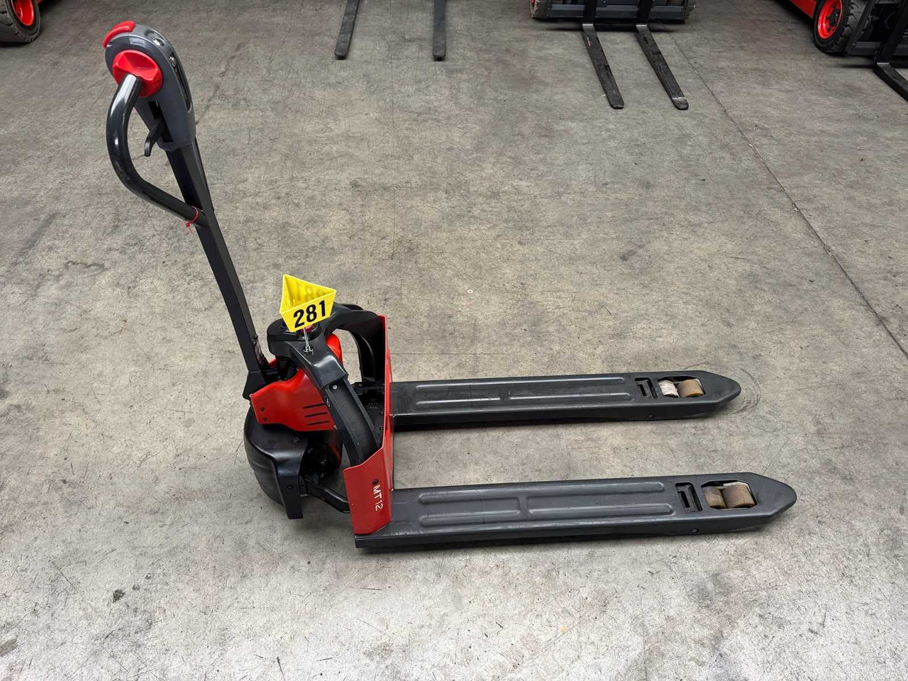 2022 SERVICE +UVV 09/2026 LINDE MT12 1.200KG PALLET TRUCK ANT 225 HOURS - Carretilla elevadora: foto 2 2022 SERVICE +UVV 09/2026 LINDE MT12 1.200KG PALLET TRUCK ANT 225 HOURS - Carretilla elevadora: foto 2