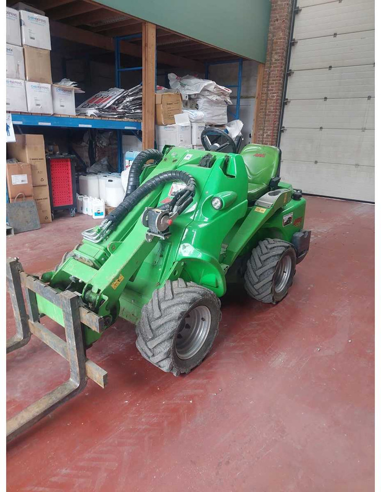 AVANT - M520 MIPCT - COMPACT LOADER - 2017 - Minicargadora de cadenas: foto 2 AVANT - M520 MIPCT - COMPACT LOADER - 2017 - Minicargadora de cadenas: foto 2