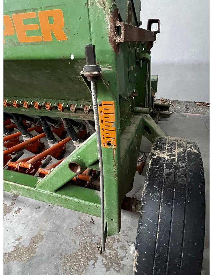 Amazone D8/30 - Sembradora de precisión: foto 5 Amazone D8/30 - Sembradora de precisión: foto 5