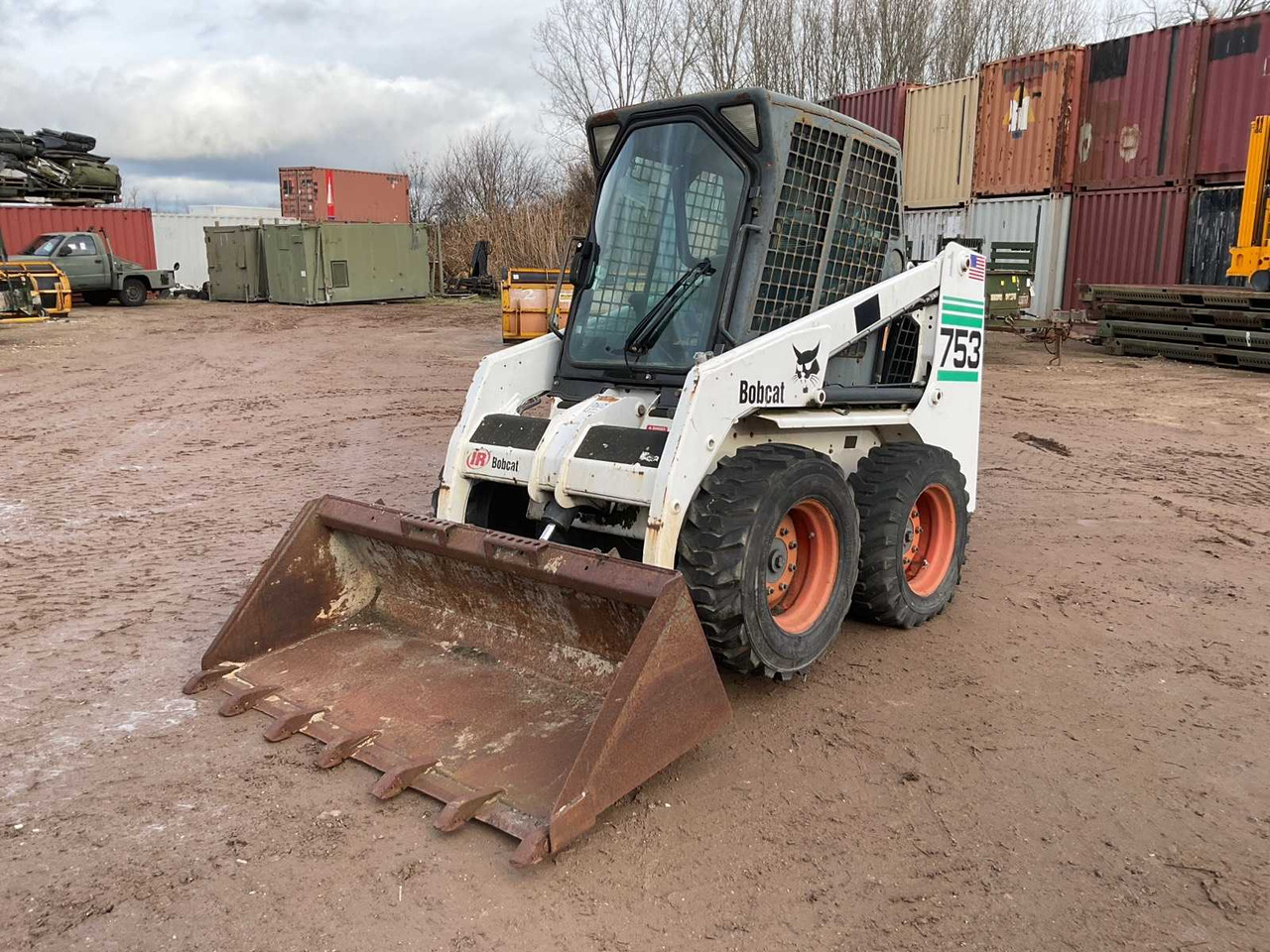 BOBCAT 753 SKID STEER LOADER - Minicargadora de cadenas: foto 1 BOBCAT 753 SKID STEER LOADER - Minicargadora de cadenas: foto 1
