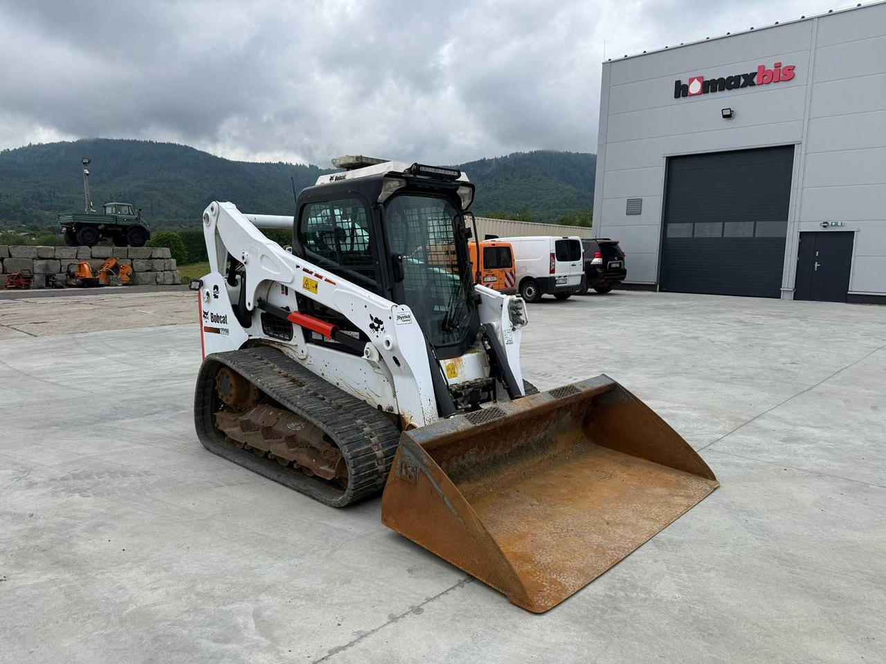 BOBCAT T770 TRACK LOADER - Minicargadora de cadenas: foto 1 BOBCAT T770 TRACK LOADER - Minicargadora de cadenas: foto 1