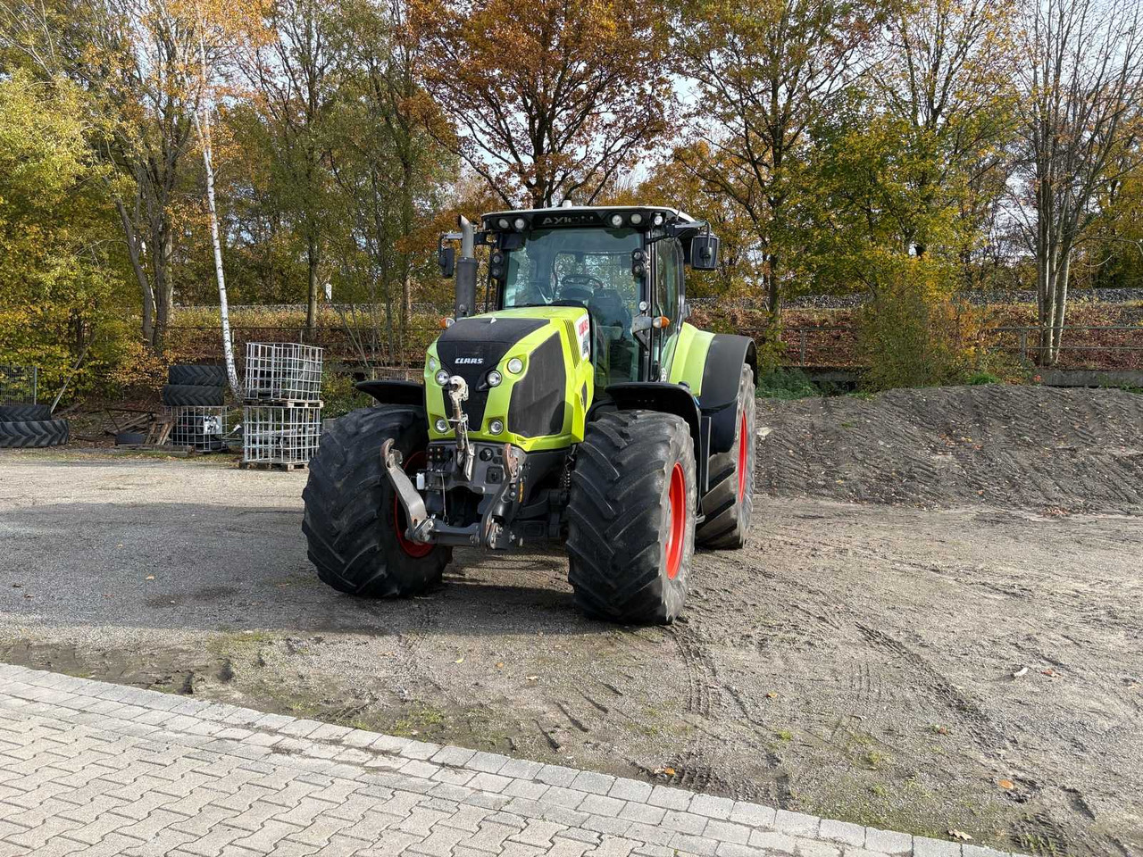 CLAAS ARION 850 C-MATIC FARM TRACTOR WITH ALL-WHEEL DRIVE - Tractor: foto 2 CLAAS ARION 850 C-MATIC FARM TRACTOR WITH ALL-WHEEL DRIVE - Tractor: foto 2