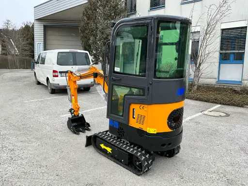 CNM-10 - Miniexcavadora: foto 2 CNM-10 - Miniexcavadora: foto 2
