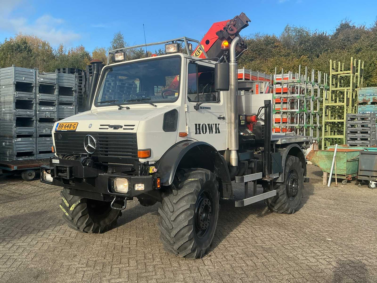 2002 MERCEDES-BENZ UNIMOG U2150L WITH PALFINGER PK 9501 CRANE AND AERIAL PLATFORM - Camión: foto 1 2002 MERCEDES-BENZ UNIMOG U2150L WITH PALFINGER PK 9501 CRANE AND AERIAL PLATFORM - Camión: foto 1