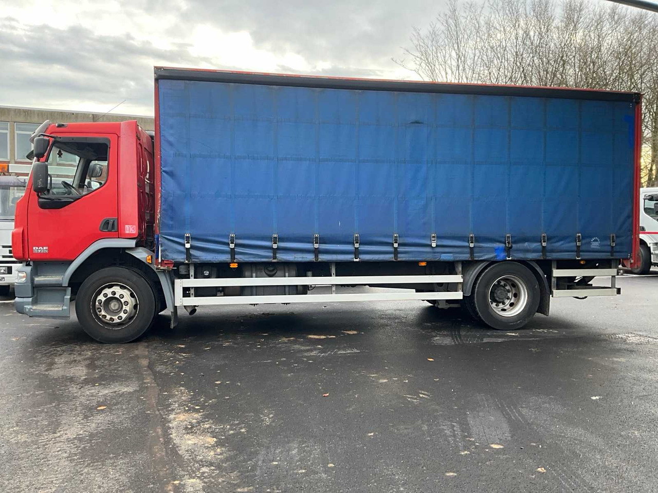 2010 DAF LF 55.250 - HYDRAULIC TAIL LIFT - 183000KM - Camión: foto 2 2010 DAF LF 55.250 - HYDRAULIC TAIL LIFT - 183000KM - Camión: foto 2