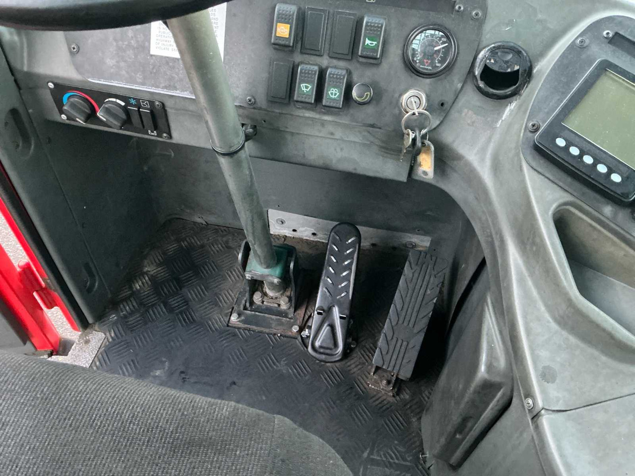 Camión 2012 KALMAR TT612D TERMINAL TRUCK: foto 19