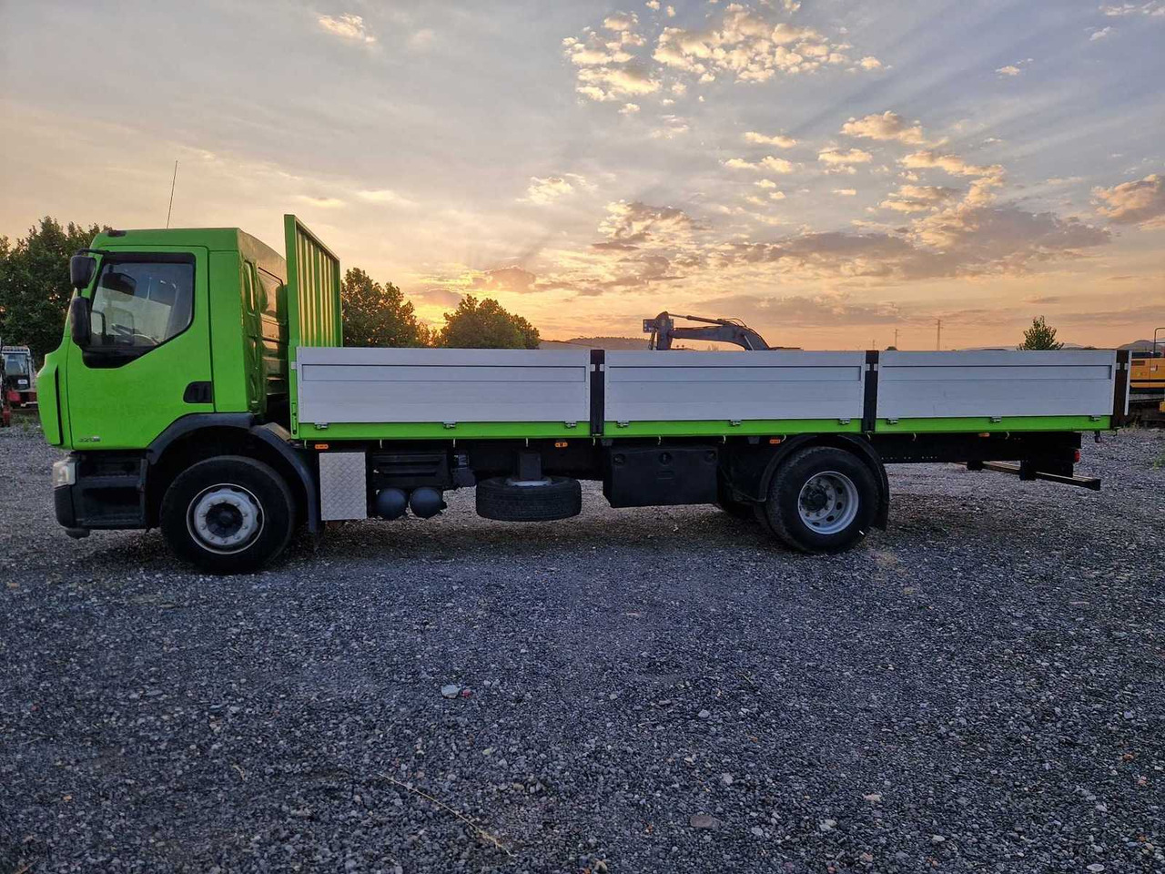 RENAULT 320 DXI TRUCK - 2007 - Camión: foto 4 RENAULT 320 DXI TRUCK - 2007 - Camión: foto 4