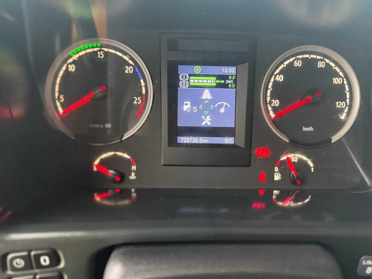 Camión SCANIA - R560 - SEMI TRUCK - 2011: foto 20 Camión SCANIA - R560 - SEMI TRUCK - 2011: foto 20