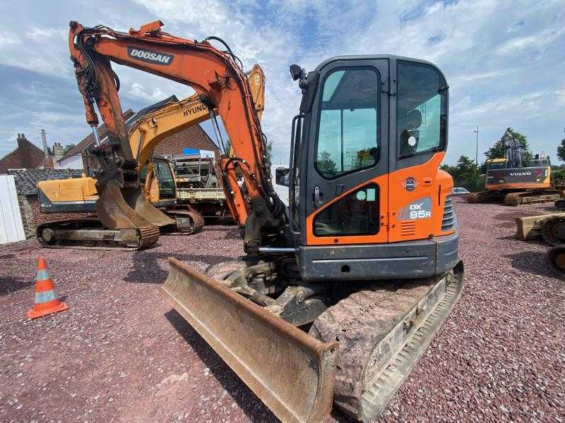 DOOSAN DX 85R-3 MIDI CRAWLER EXCAVATOR 8.5 TONS - Excavadora: foto 1 DOOSAN DX 85R-3 MIDI CRAWLER EXCAVATOR 8.5 TONS - Excavadora: foto 1