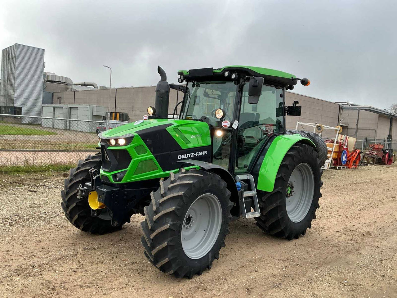Deutz-Fahr 6115C - Tractor: foto 2 Deutz-Fahr 6115C - Tractor: foto 2