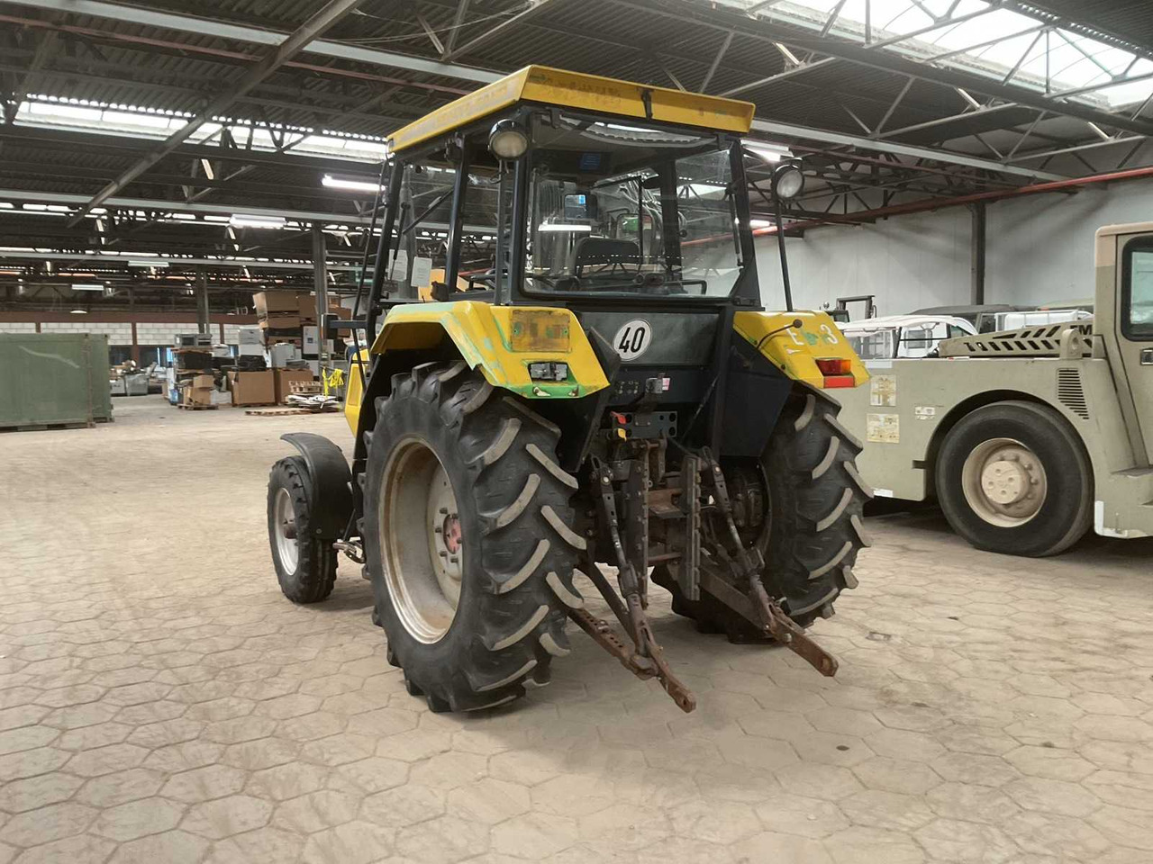 Deutz-Fahr D1067-T - Tractor: foto 4 Deutz-Fahr D1067-T - Tractor: foto 4