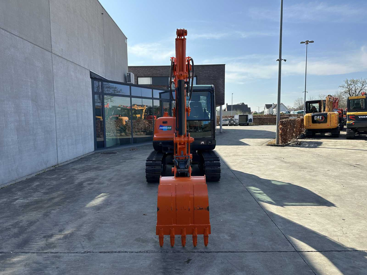 Doosan DX55-9C - Excavadora de cadenas: foto 2 Doosan DX55-9C - Excavadora de cadenas: foto 2