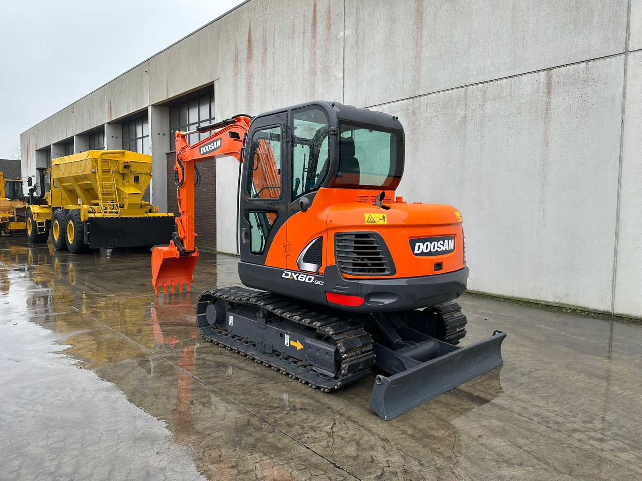 Doosan DX60-9C - Excavadora de cadenas: foto 5 Doosan DX60-9C - Excavadora de cadenas: foto 5