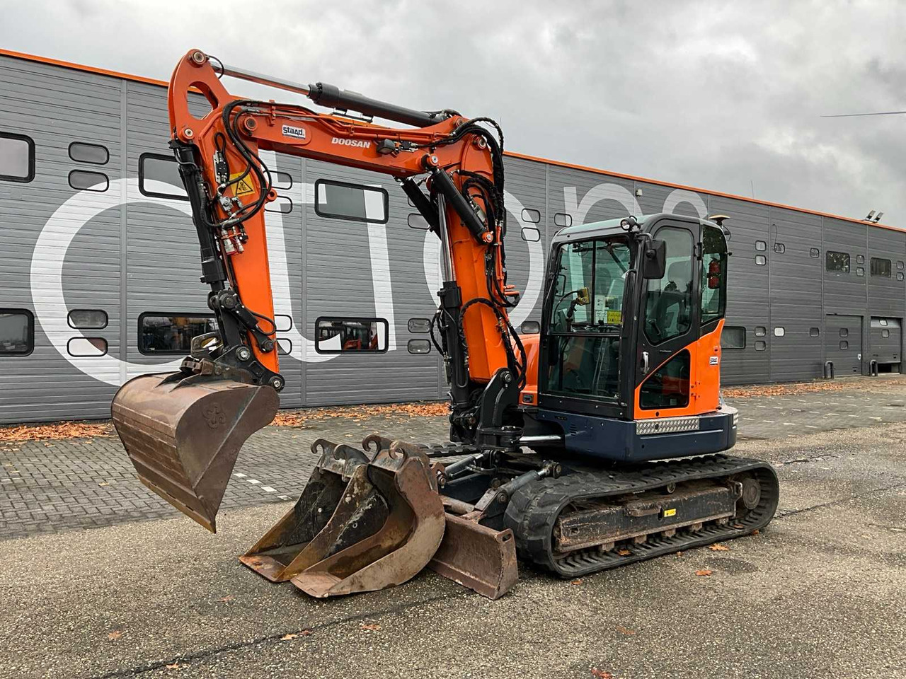 Doosan DX80R 2PC Boom Topcon X53i GPS Systeem - Excavadora de cadenas: foto 2 Doosan DX80R 2PC Boom Topcon X53i GPS Systeem - Excavadora de cadenas: foto 2