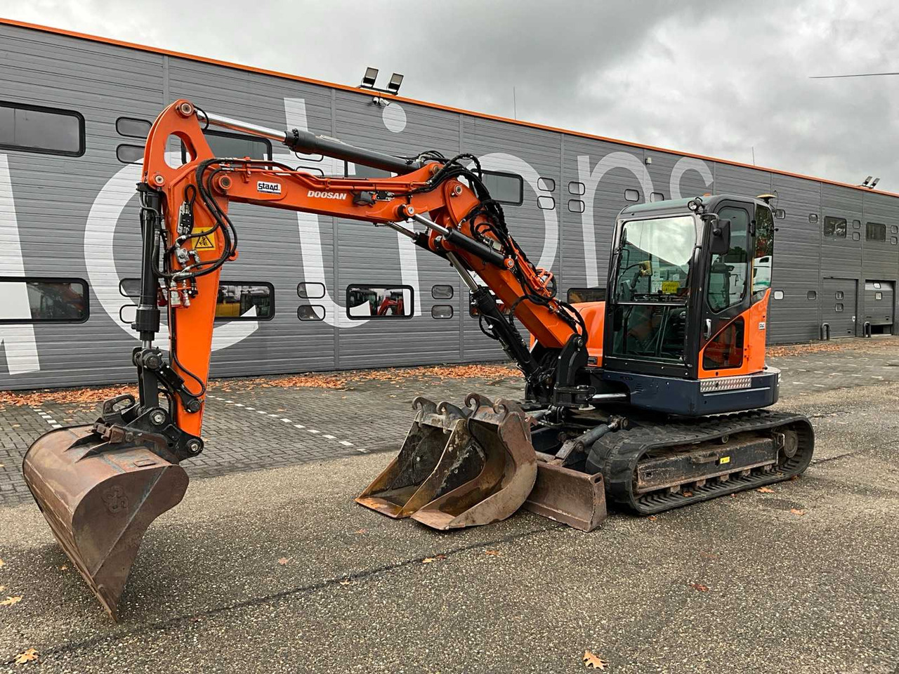 Doosan DX80R 2PC Boom Topcon X53i GPS Systeem - Excavadora de cadenas: foto 1 Doosan DX80R 2PC Boom Topcon X53i GPS Systeem - Excavadora de cadenas: foto 1