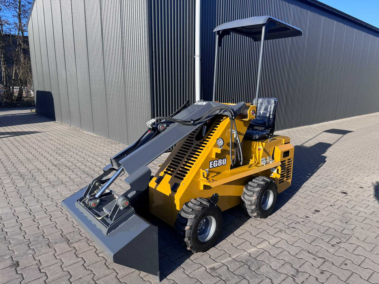 EGN EG80 MINI SHOVEL / MINI LOADER - Minicargadora de cadenas: foto 3 EGN EG80 MINI SHOVEL / MINI LOADER - Minicargadora de cadenas: foto 3