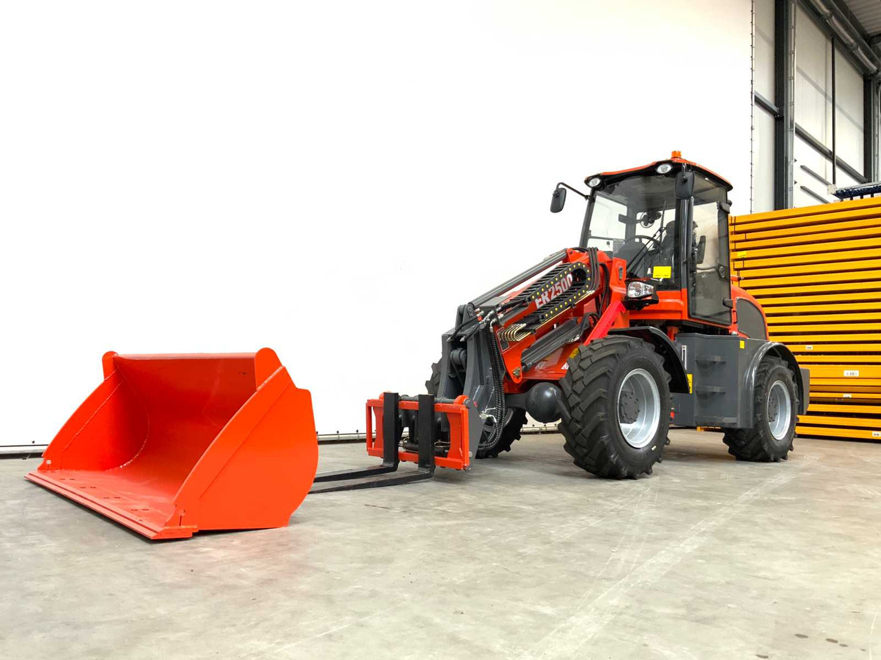EVERUN - 2025 - ER2500 - TELESCOPIC WHEEL LOADER - Cargadora de ruedas: foto 1 EVERUN - 2025 - ER2500 - TELESCOPIC WHEEL LOADER - Cargadora de ruedas: foto 1