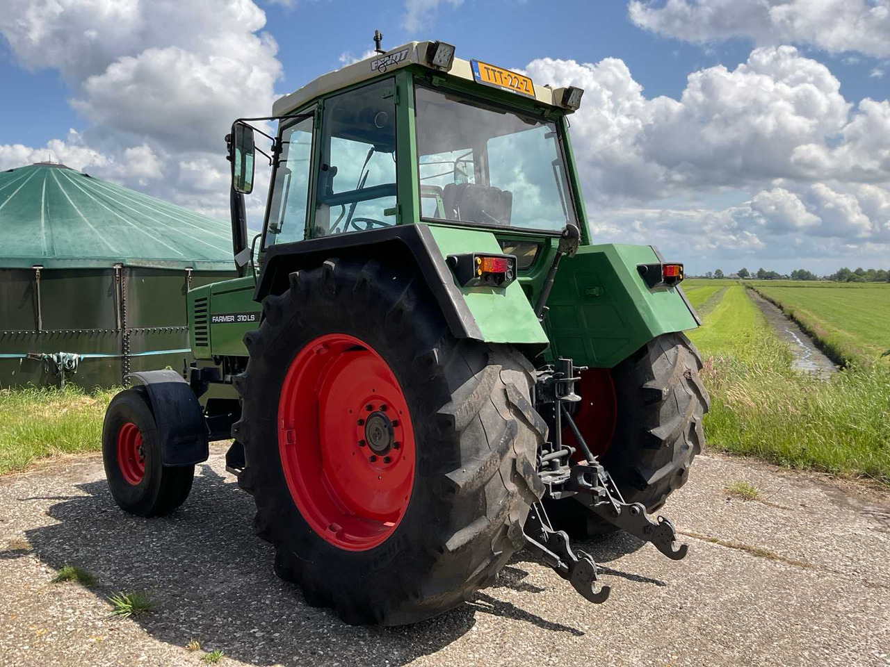 Fendt Farmer 310LS Turbomatik - Tractor: foto 2 Fendt Farmer 310LS Turbomatik - Tractor: foto 2