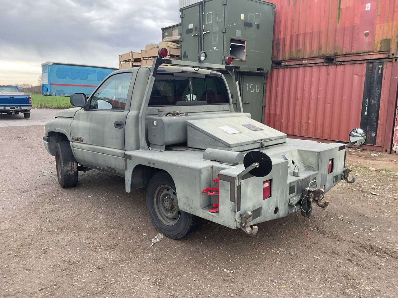 2000 DODGE 2500 RAM AIRCRAFT TUG - Furgoneta: foto 4 2000 DODGE 2500 RAM AIRCRAFT TUG - Furgoneta: foto 4