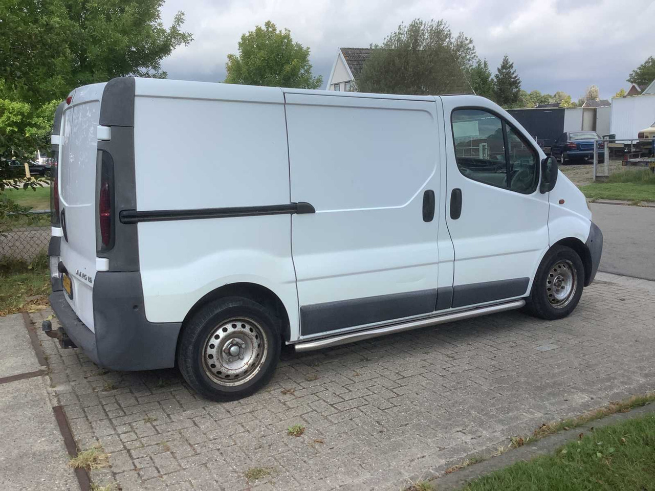 2003 OPEL VIVARO 1.9 DI L1H1 COMMERCIAL VEHICLE - Furgoneta: foto 4 2003 OPEL VIVARO 1.9 DI L1H1 COMMERCIAL VEHICLE - Furgoneta: foto 4