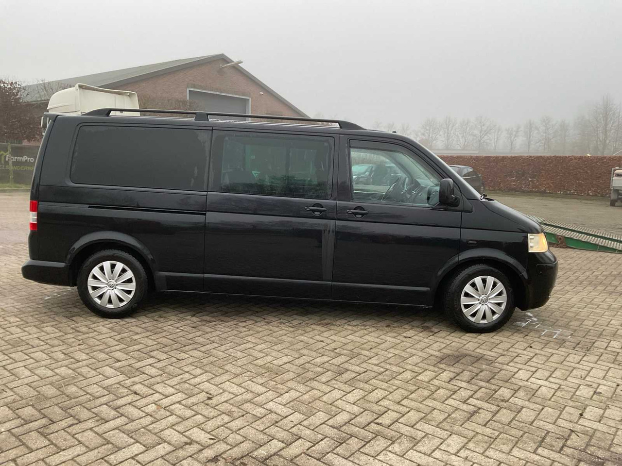 2006 VOLKSWAGEN CARAVELLE 2.5 TDI 340 TREND.DC COMMERCIAL VEHICLE - Furgoneta: foto 5 2006 VOLKSWAGEN CARAVELLE 2.5 TDI 340 TREND.DC COMMERCIAL VEHICLE - Furgoneta: foto 5