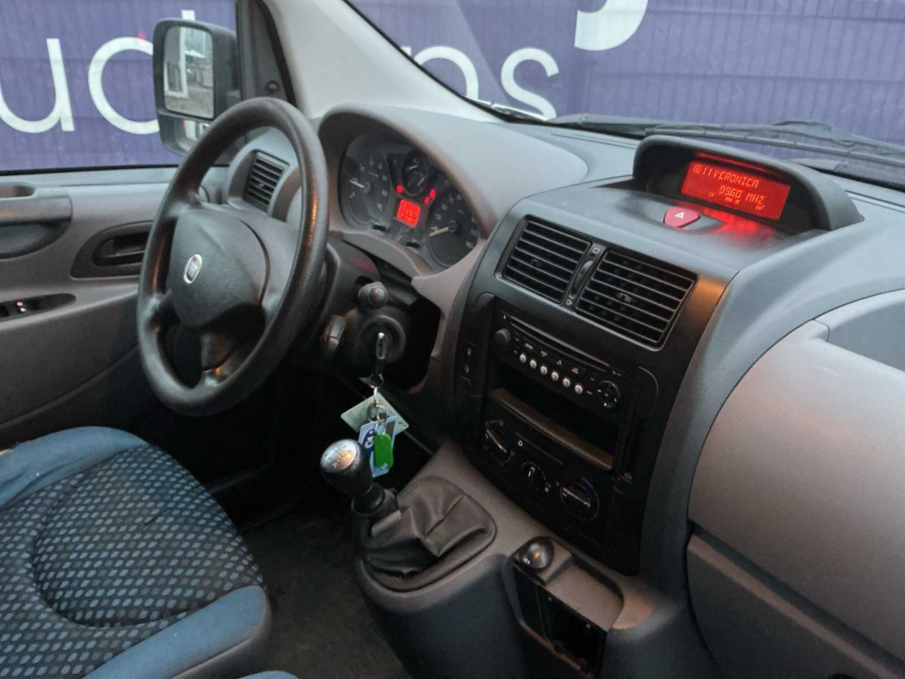 Furgoneta 2007 - FIAT - SCUDO - 10 1.6 MJ KH1 - COMMERCIAL VEHICLE: foto 8 Furgoneta 2007 - FIAT - SCUDO - 10 1.6 MJ KH1 - COMMERCIAL VEHICLE: foto 8