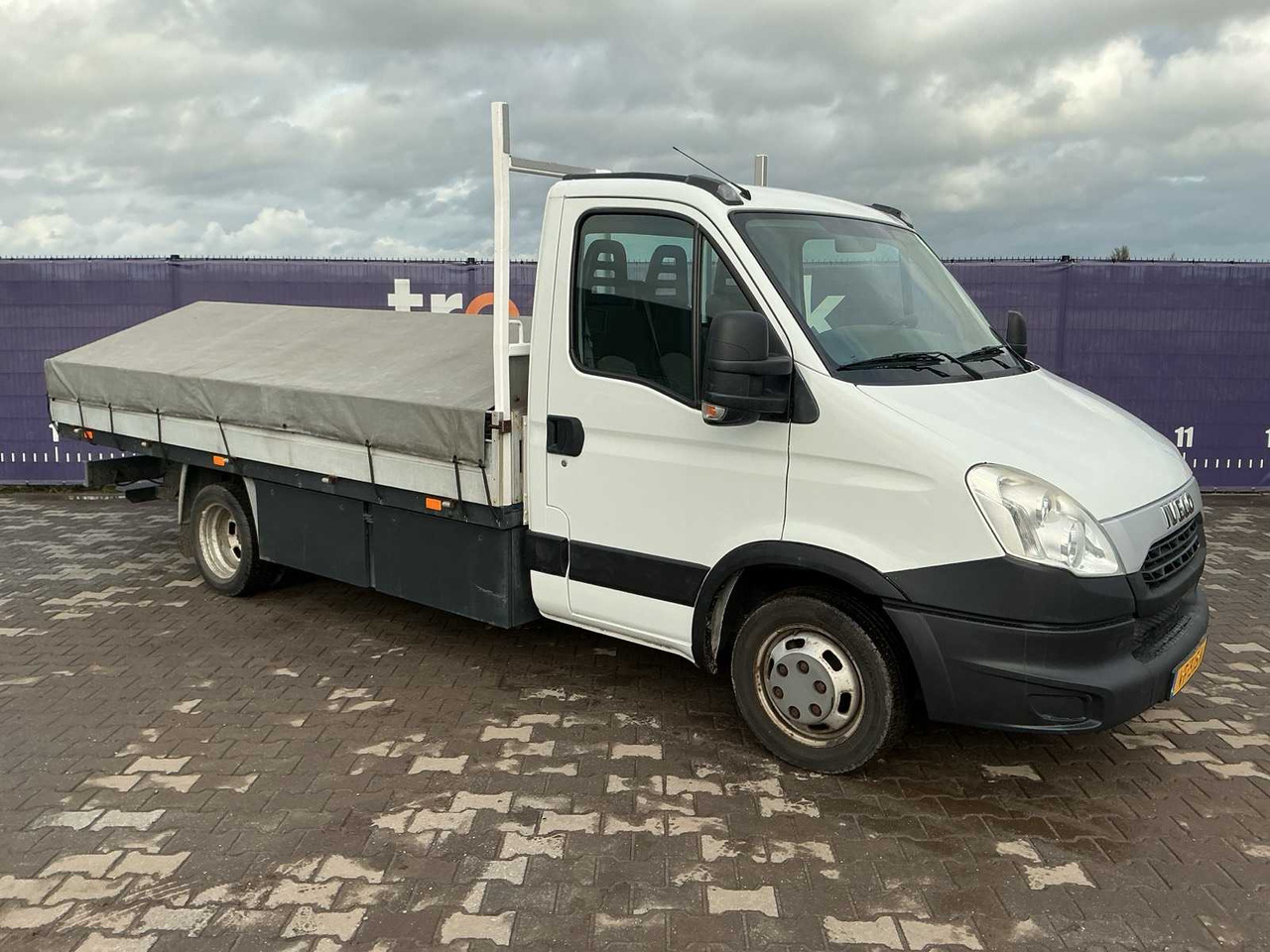 2013 - IVECO - DAILY - 35C15 375 - COMMERCIAL VEHICLE/PICK-UP - Furgoneta: foto 2 2013 - IVECO - DAILY - 35C15 375 - COMMERCIAL VEHICLE/PICK-UP - Furgoneta: foto 2